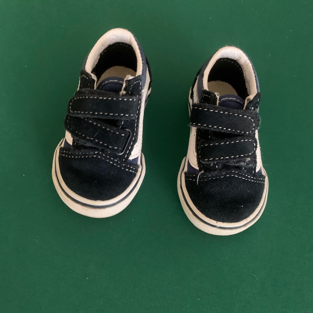 Vans - Picture 2 of 3